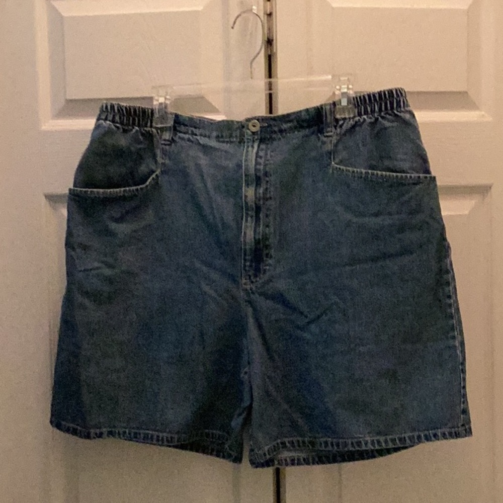 🦋Gloria Vanderbilt Womens Size 16 W Denim Jean Shorts Too Much Fun To Wear 🦋
